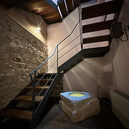Stone Jacuzzi House Nyaraló